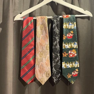 Slipsar⭐️ - Coola slipsar, 35 kr styck⭐️