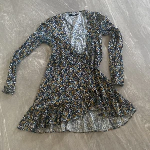 Klänning - Bikbok klänning  Stl xs 