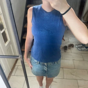Glittrig topp - Snygg topp! Passar xs-m
