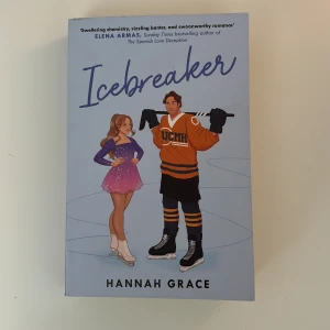 Bok  - Icebreaker av Hannah Grace 🫢 Säljer även massa andra böcker på min plick, kolla gärna in 🙏🏻