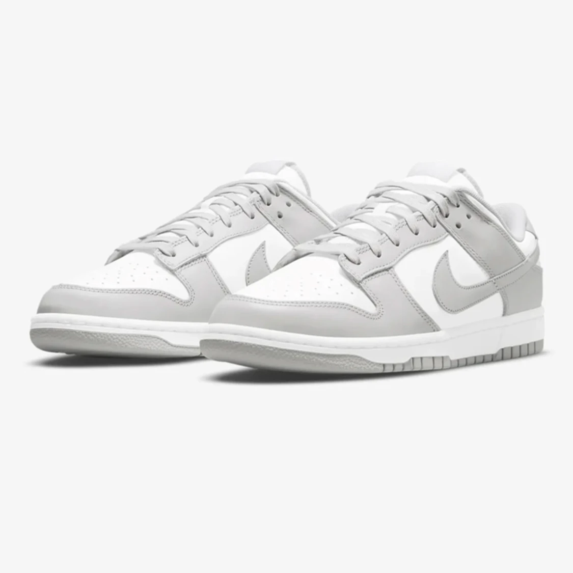 Helt nya Nike dunks low retro