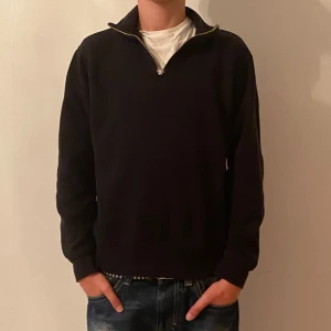 Half zip - Skick 8/10 modellen är 178 men passar för folk som är 165-171cm