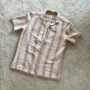 linne skjorta - Jätteskön och luftig linneskjorta från Zara men