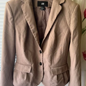 Vintage H&M kavaj  - Jättefin vintage kavaj från H&M 😍