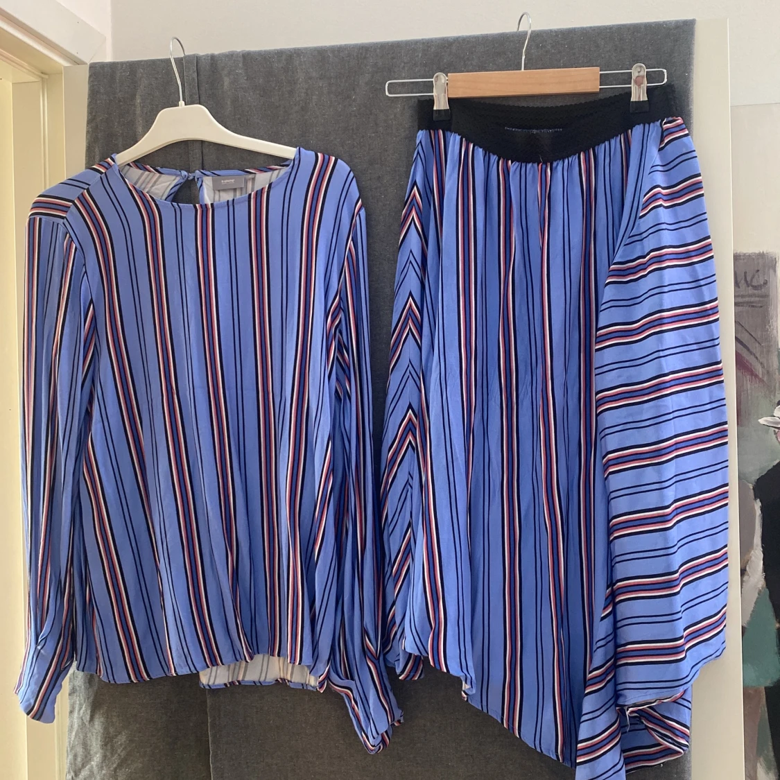 Matchande blus o kjol