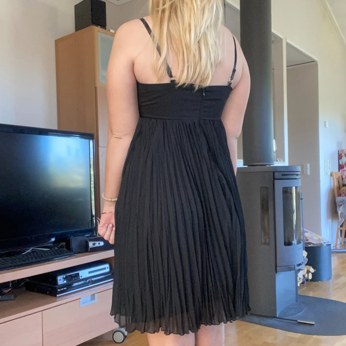 Svart klänning  - 92