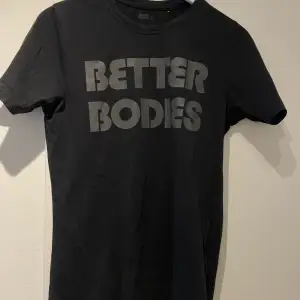 Tränings t shirt från Better Bodies, fint skick.