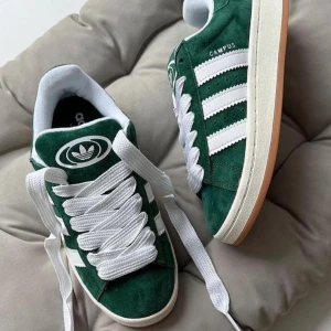 Adidas campus 00”s - Använd kanske 5 gånger, bra skick 