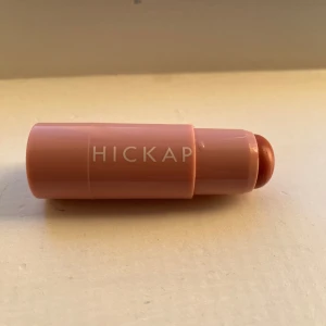 Hickap blush  - Hickaps wonderstick i färgen vintage rosé (otroligt fin färg, endast testad på handen)