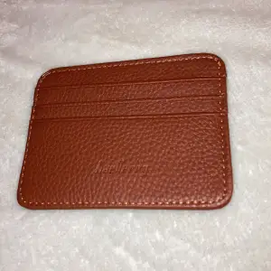 Asfet brun plånbok Skick 10/10  Knappt använd
