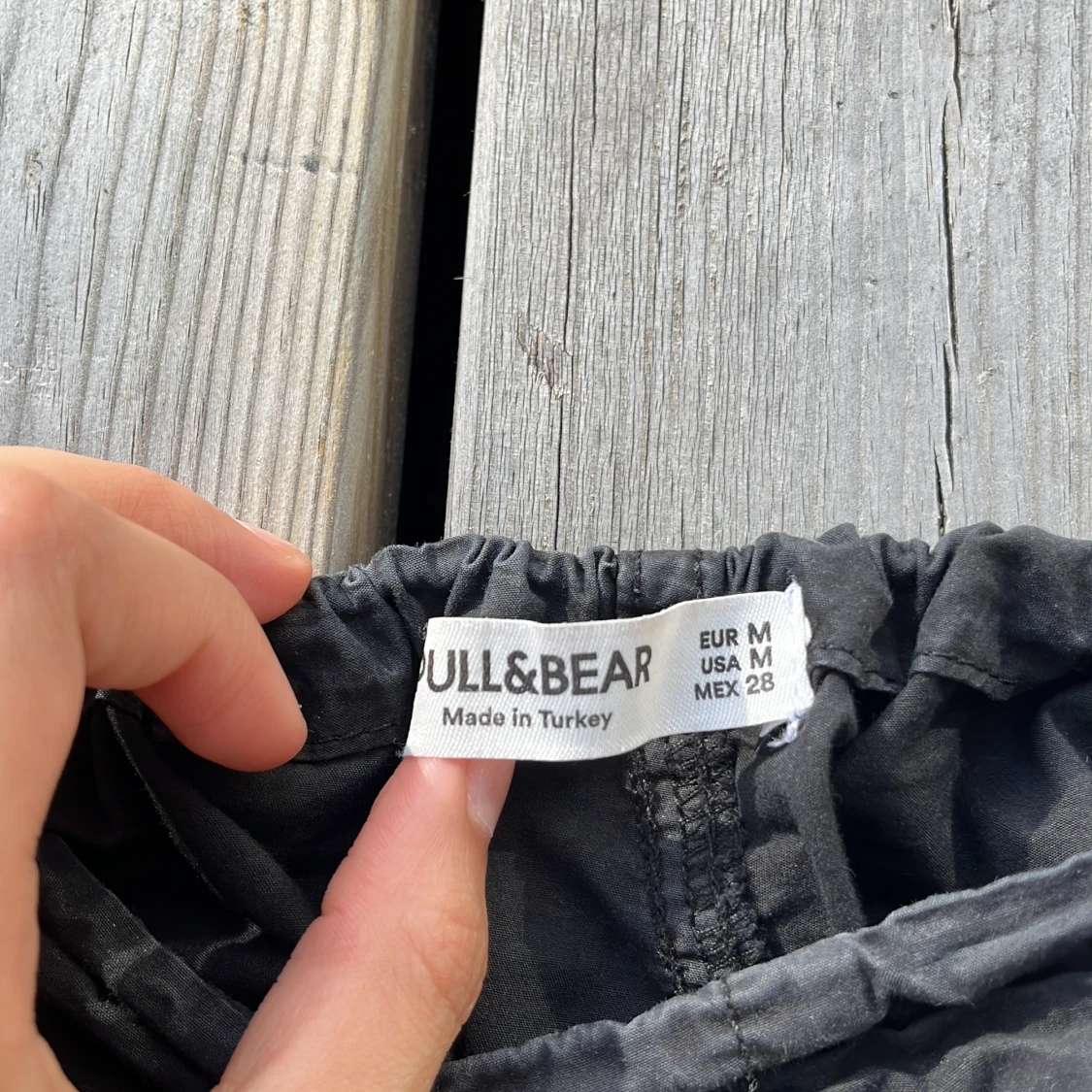 Parachute pants från Pull&Bear - 90