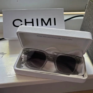 Chimi 04 - Knappt använd säljs för att de ej är min stil längre 