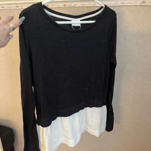 Topp - Helt ny med prislapp kvar Passar en med S bra