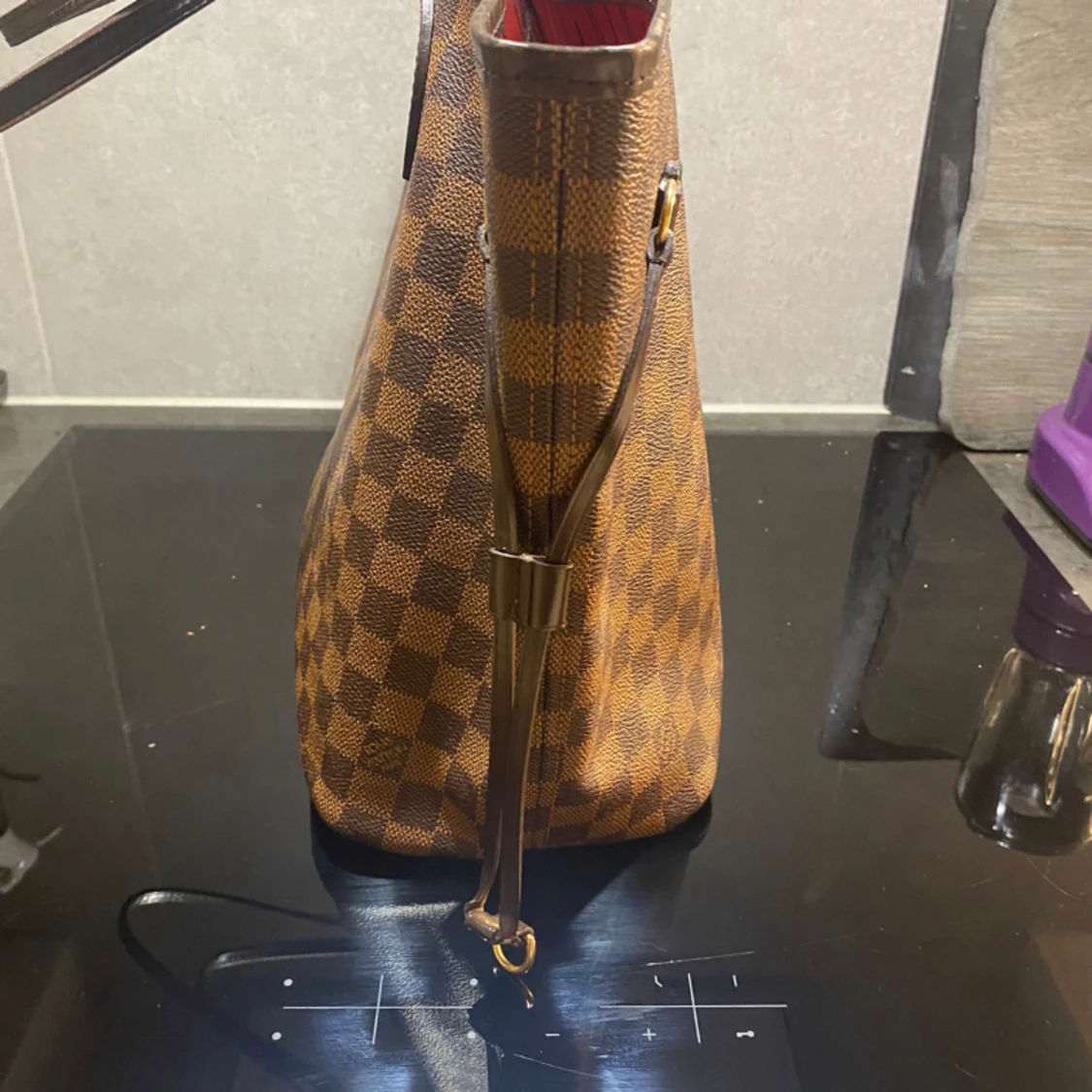 Louis Vuitton väska  - 90