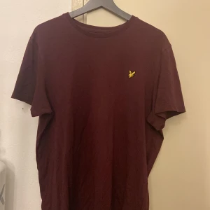Lylescott tshirt - Super fin färg 