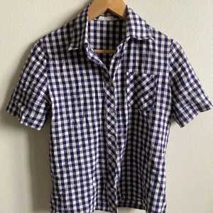 Kortärmad rutig skjorta  - Jättefin skjorta perfekt till sommaren! 