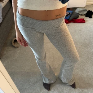 Stickade mjukisbyxor - Stickade yoga pants från bershka. Storlek xs. Knappt använda. 