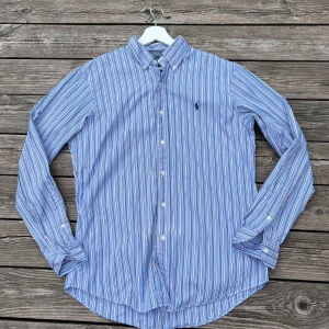 Skjorta Ralph Lauren - Bra skick, storlek storlek M