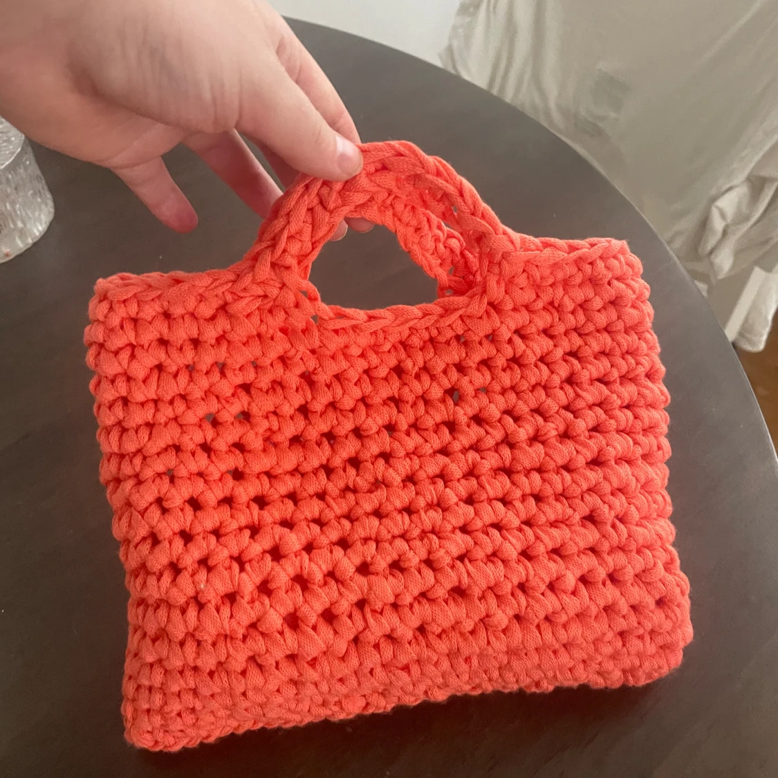 Fin handväska / clutch korallfärgade / strandväska