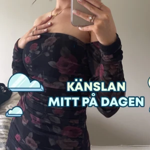 Klänning - Superfin klänning från Nelly! Har tyvärr blivit förliten, därav inte jättebra bilder på! 