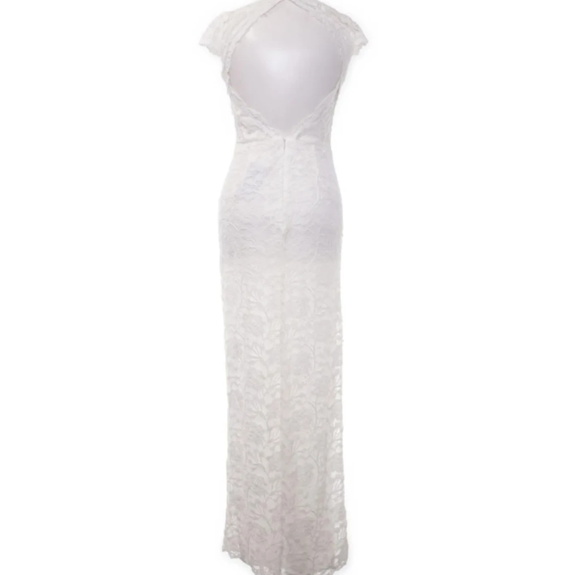 Vit balklänning i spets  - 91