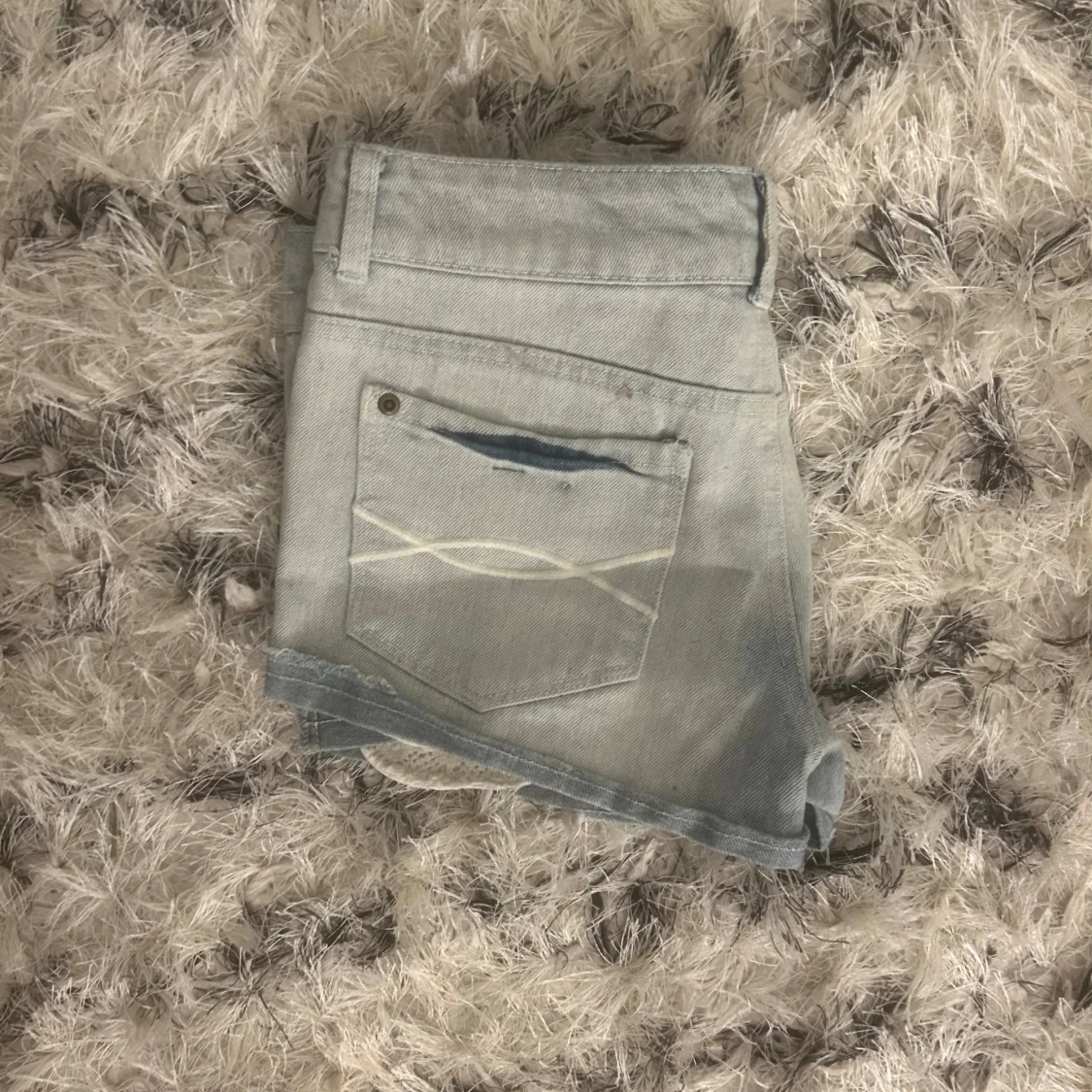 Ljusblåa shorts - 90