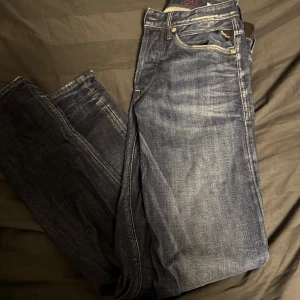 Replay jeans  - Väldigt fina Replay byxor som är väll omhändertagna är som nya😁