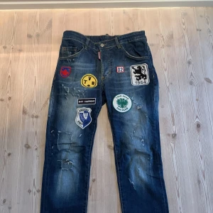 Dsqaured2 Jeans - Dsquared2 Jeans, väldigt bra skick!  