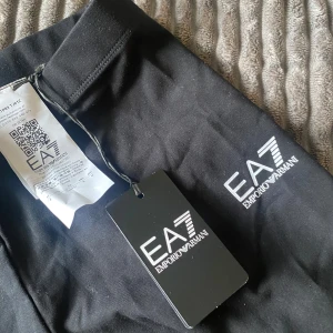 EA7 tights  - EA7 tights oandvända storlek M 