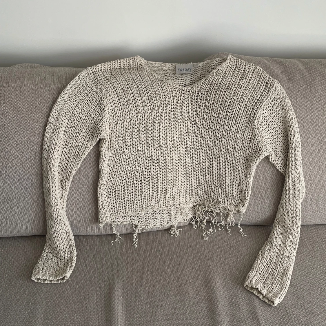 Beige stickad tröja - 92