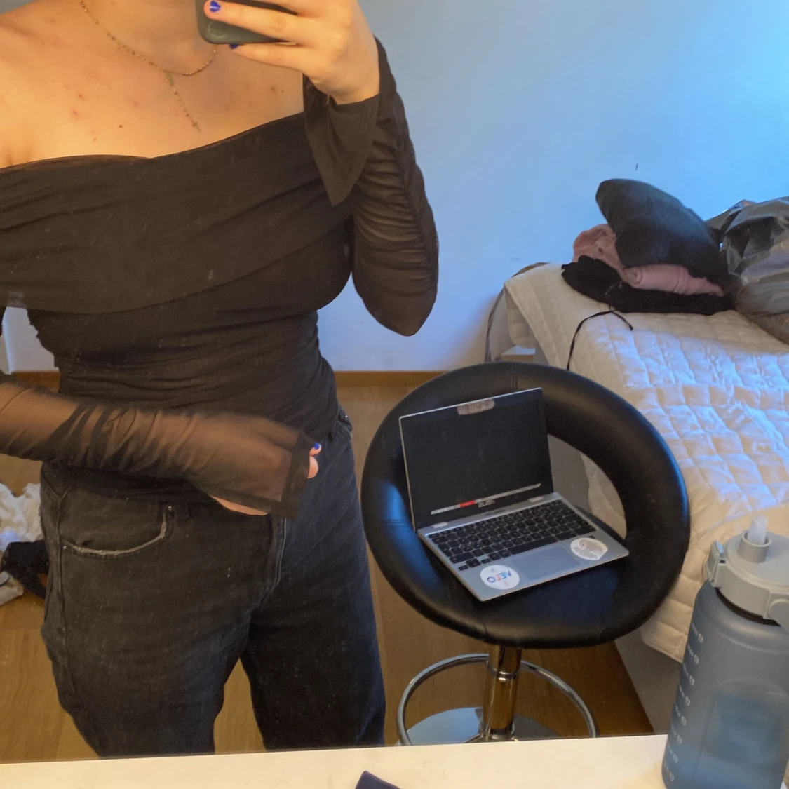 Fin offshoulder i mesh material - 90