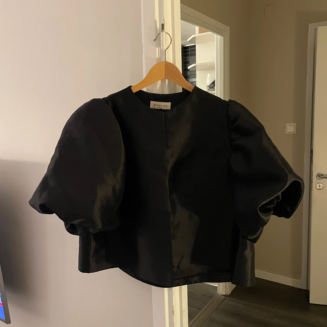 By malina topp  - 90