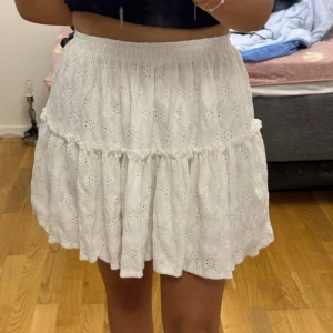 Kjol - Söt kjol i storlek s