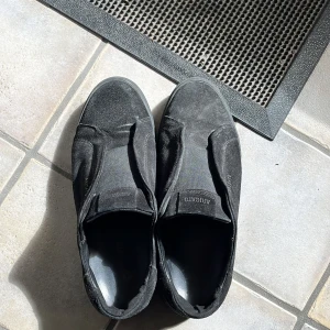 Axel Arigato skor - Ett par sparsamt använda arigatos i bra skick. 