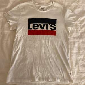 T-shirt från Levis✨storlek S💕