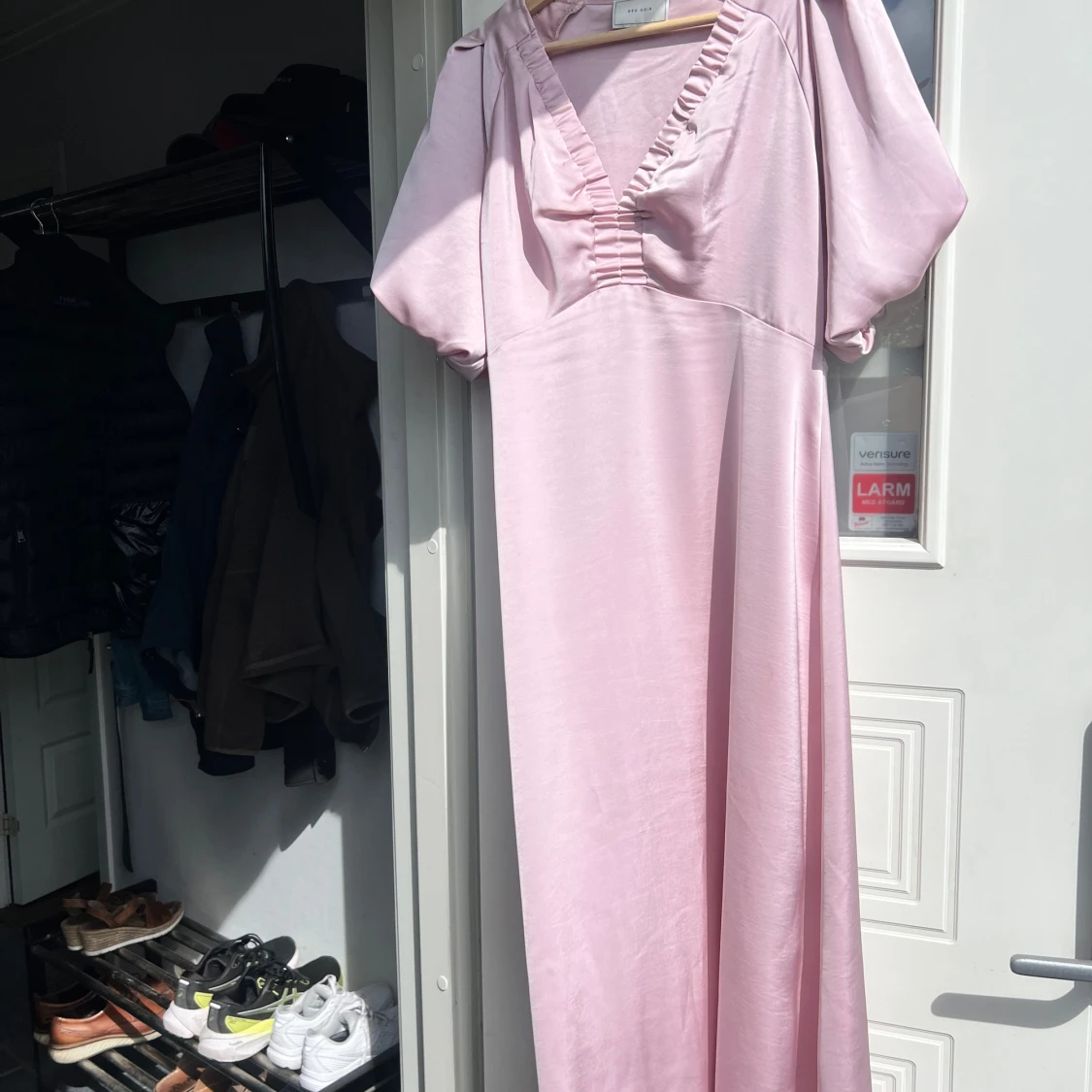 Perfekt klänning - neo noir  - 90