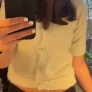 Tröja - As snygg trekvarts ärmad tröja från shein!!! Stl M men passar även de som har S 