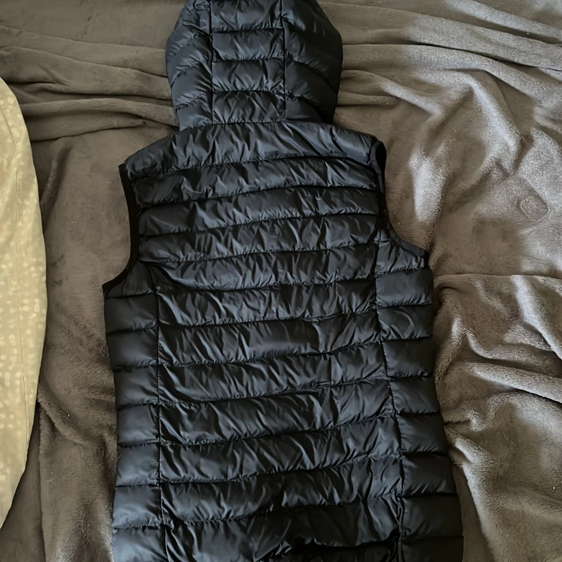 Svart dunväst från North Bend - 90