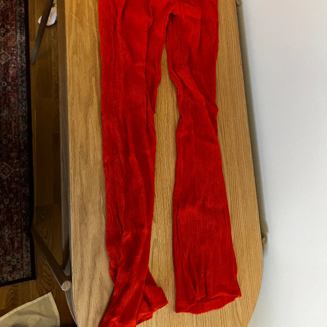 Mysiga röda långbyxor - 90