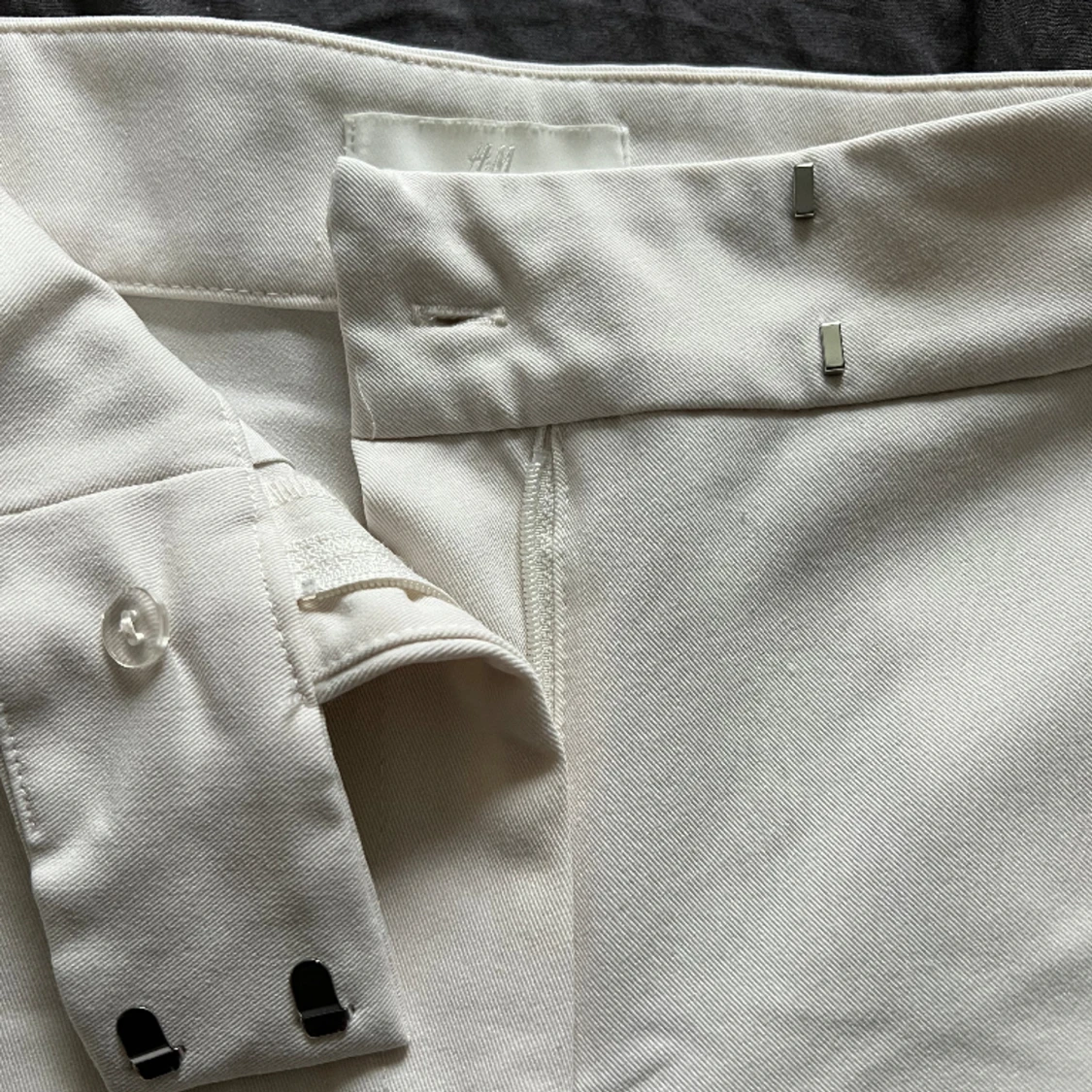 Högmidjade kostymbyxor  - 90