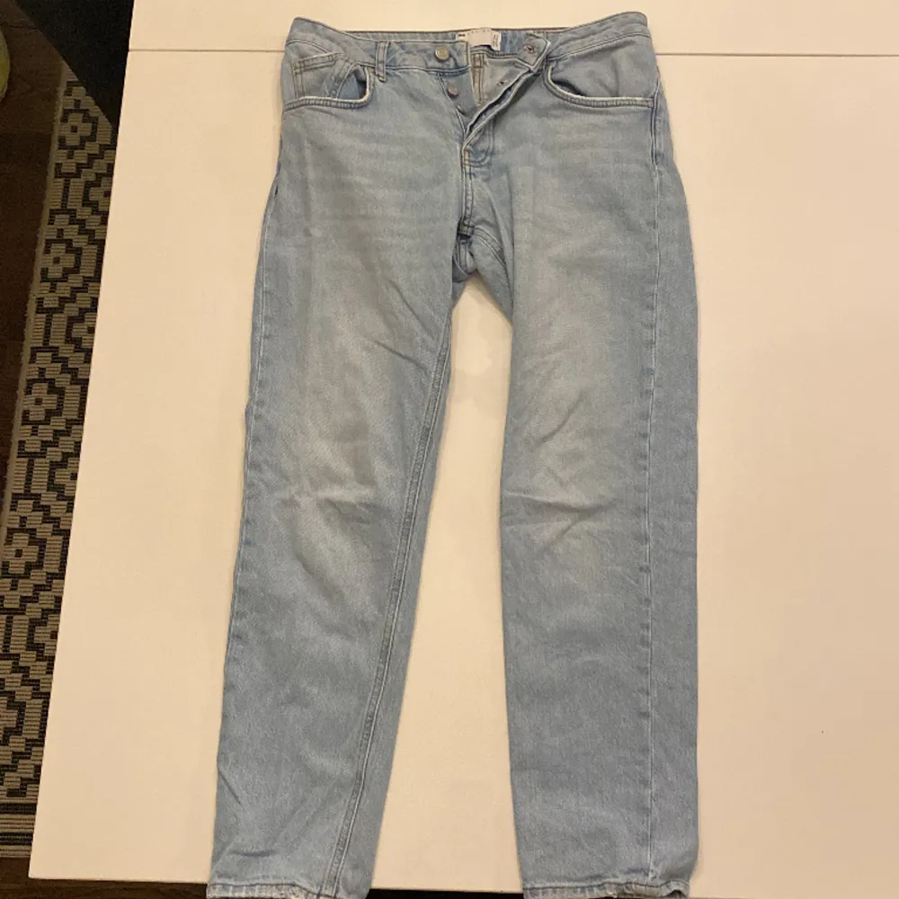 Storlek W28” L30”  (S) Fint skick. Jeans & Byxor.