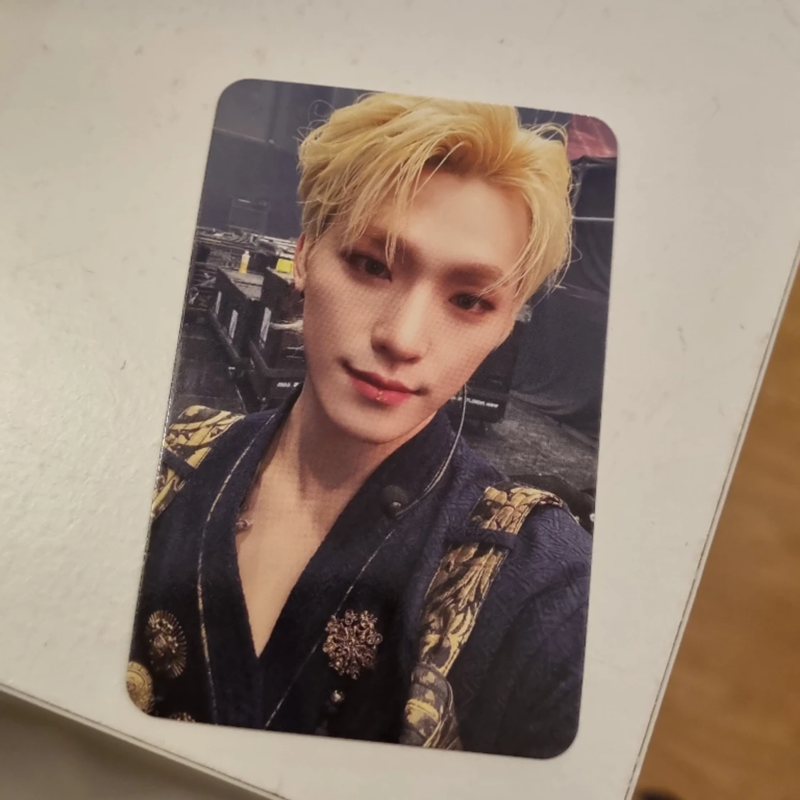 Dino (SEVENTEEN) photocards + klistermärke - 91