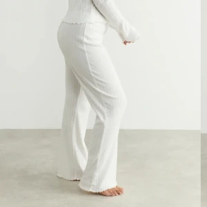 pyjamasbyxor  - super fina pyjamasbyxor från gina jätte fint mönster🩷 knappt använda 