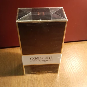 Carolina Herrera Good girl parfym ny 50 ml - Helt ny produkt oöppnad. En present i dublett! 