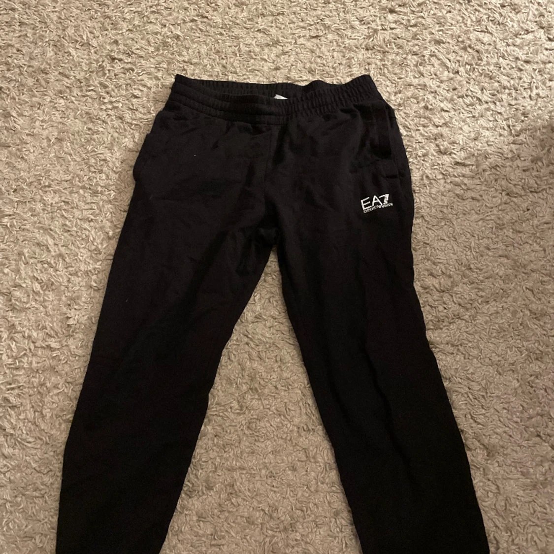 Ea7 mjukisbyxor 
