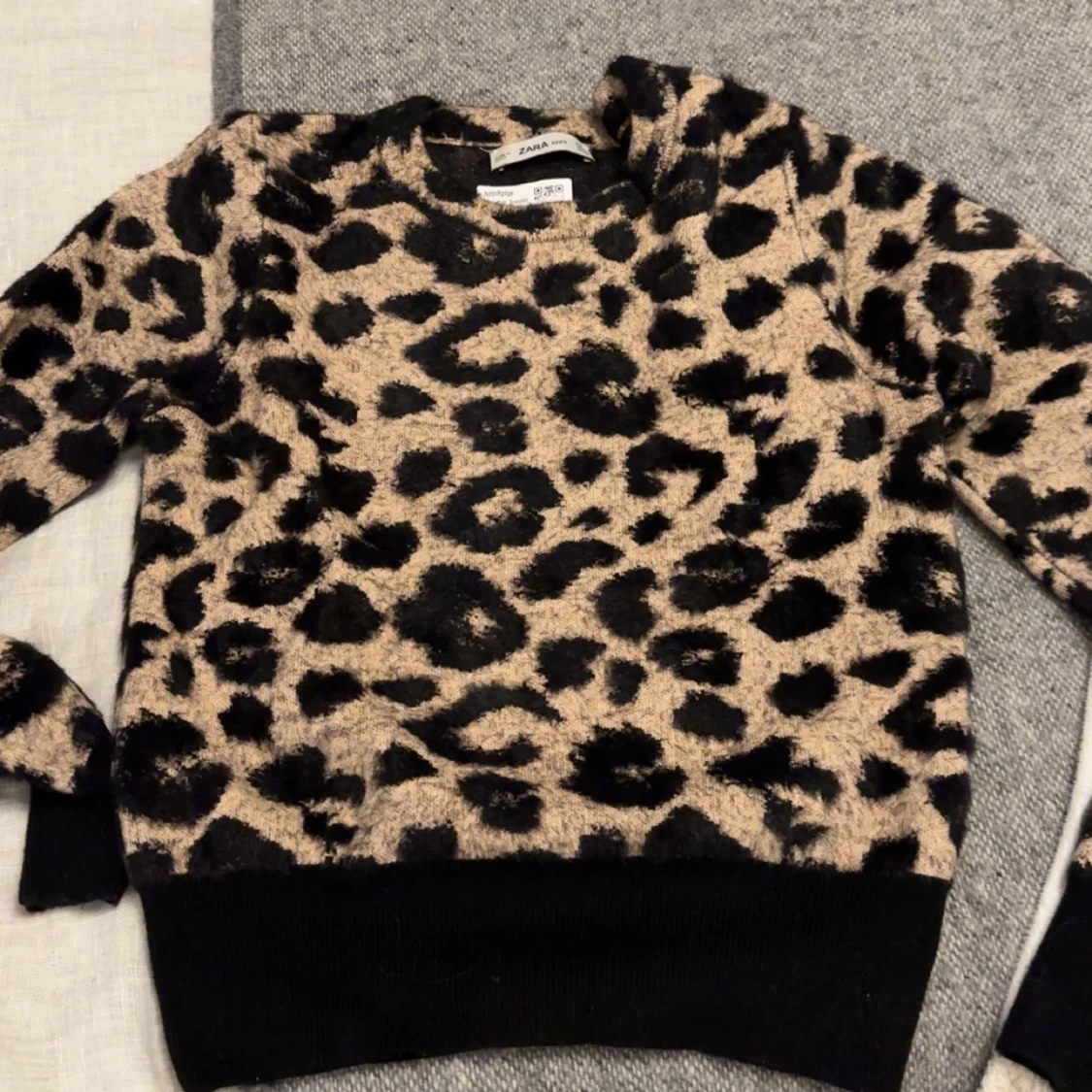 Leopard tröja