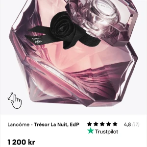 La nuit parfym - 50 ml La Nuit parfym från Lacome ungefär halva använd ny pris ungefär 1200