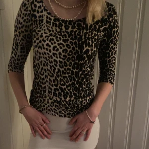 Leopard blus  - En jätte fin leopard blus. Skriv vid prisförslag💕