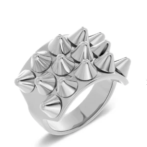 Peak Ring Gold - Jag säljer min jättesnygga ring från Edblad. Jätte fint skick & är dessutom nickelfri! Kommer inte till andvändning. Ord pris 399, pris kan diskuteras. Står ej för frakten 💞