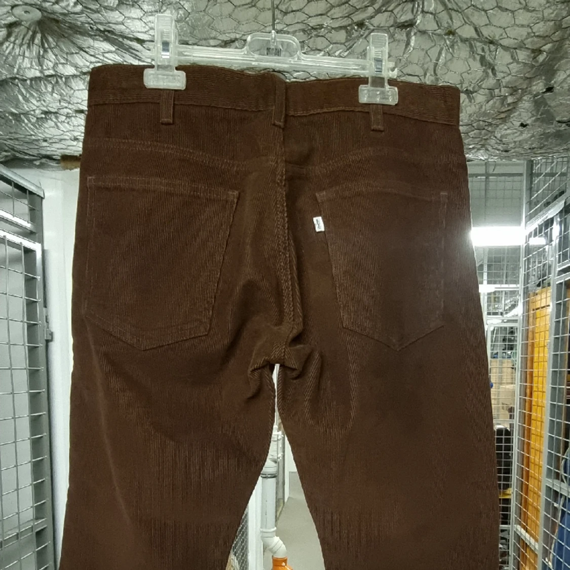 Mörkbruna Levi's manchesterbyxor - 90